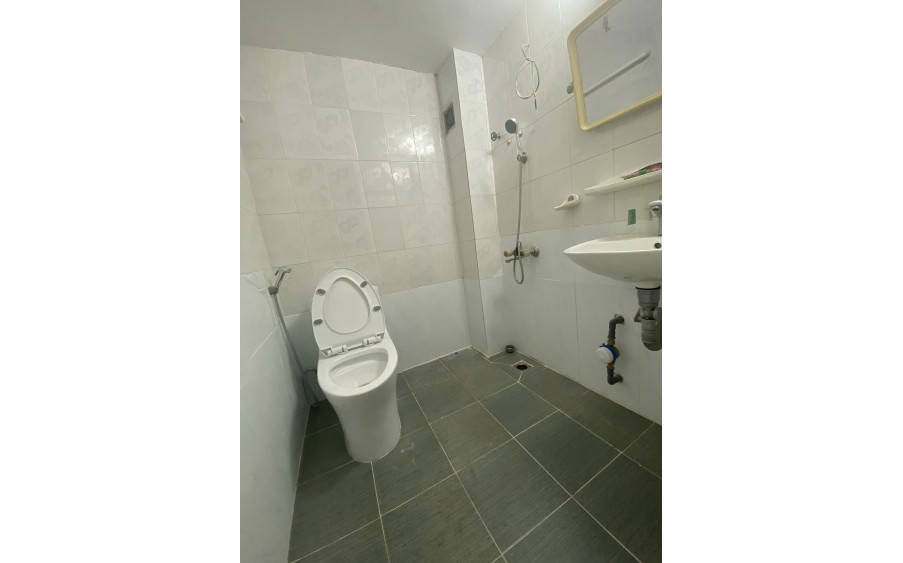 Cho thuê nhà ngõ ô tô Hồ Đắc Di- Đống Đa, 45m2, 3 tầng - Giá 15 Triệu/tháng
